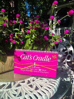 Klutz Cat's Cradle A Book of String Figures Spiral Bound Vintage Activity Guide